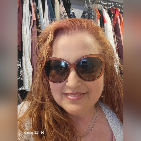 GUCCI GORGEOUS SUNGLASSES W CASE, CLOTH & BAG 😍 Authentic!! - Picture 11 of 12